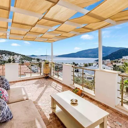 Villa Gemelli Spectacular Views 5 Sleeps 10 *