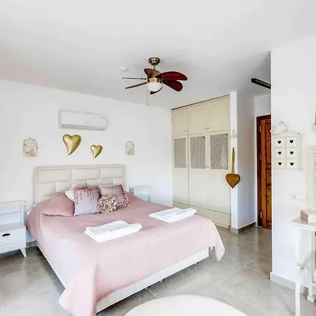 Gemelli Spectacular Views 5 Sleeps 10 *